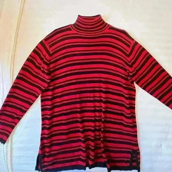 Mimi Maternity striped turtleneck - Picture 3 of 4